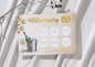Preview: Freigerubbelte Jubiläums-Rubbelkarte mit goldener Aufschrift „Happy Anniversary“ und der Zahl 60. Zu sehen sind sechs Felder mit Begriffen wie „Massage“, „Kaffee im Bett“ und dreimal „Wellnesstag für zwei“ als Gewinn. Die Karte liegt auf weichem, weißem S