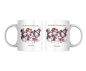 Preview: Personalisierte Weihnachtstasse mit einer fröhlichen Schneemannfamilie in winterlicher Kleidung. Oben steht der Text 'Fröhliche Weihnachten', und darunter ist der Name 'Natalia' personalisiert. Die Tasse zeigt das gleiche Motiv auf beiden Seiten und ist i