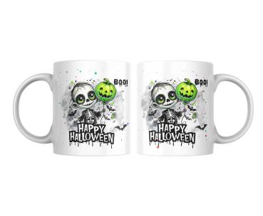 Preview: Tasse mit Halloween-Skelettkostüm und Kürbis-Ballon Preview: Halloween-Tasse mit doppelseitigem Design: niedliches Skelettkind mit leuchtenden grünen Augen hält einen grinsenden Kürbis-Luftballon, umgeben von Fledermäusen und bunten Spritzern. Der Schriftzug 'Happy Halloween' verleiht der Tasse einen festlichen und