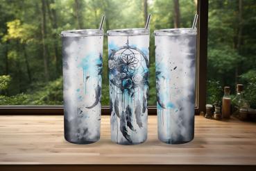Drei Thermobecher mit Traumfänger-Design in dunklen und blauen Farbtönen, verziert mit Rosen und Federn. Das Motiv hat eine künstlerische, aquarellartige Gestaltung mit Tropfeneffekten, ideal für Liebhaber des mystischen Boho-Stils.