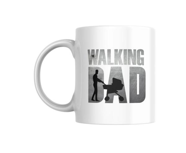 Eine weiße Tasse mit dem Schriftzug "The Walking Dad". Das Design zeigt die Silhouette eines Vaters, der einen Kinderwagen schiebt. Die Tasse hat eine moderne und schlichte Optik, die perfekt für Väter geeignet ist, die mit ihren Kindern spazieren gehen.